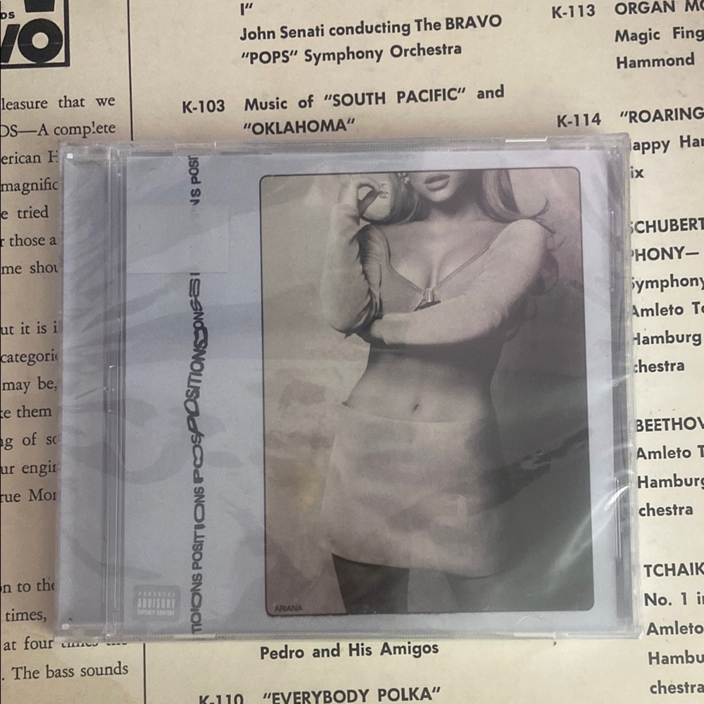 Ariana Grande positions CD